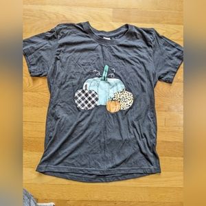 Fall pumpkin T-shirt. Size Medium.